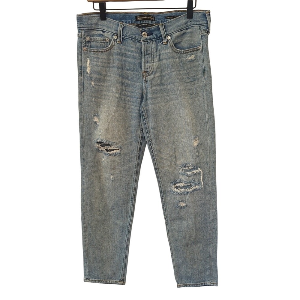 Abercrombie & Fitch Boyfriend Straight Jeans size 27‎ Distressed